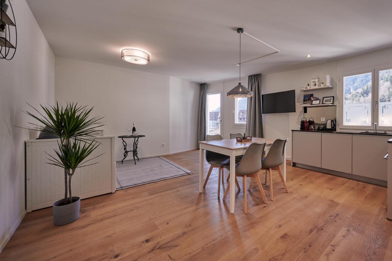 City Center Apartment With Mountain View Interlaken Bagian luar foto
