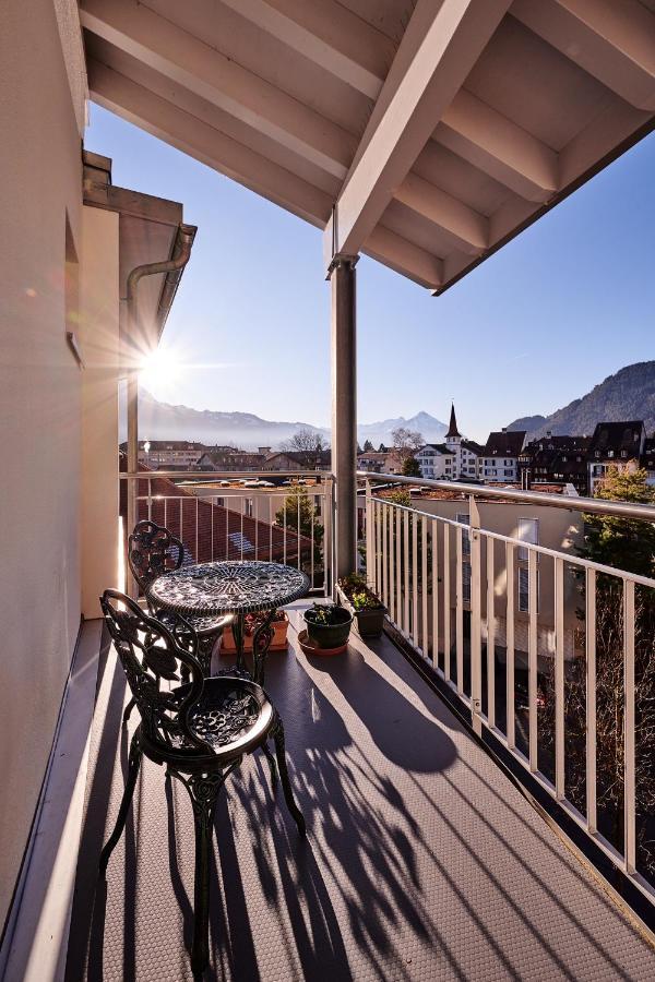 City Center Apartment With Mountain View Interlaken Bagian luar foto
